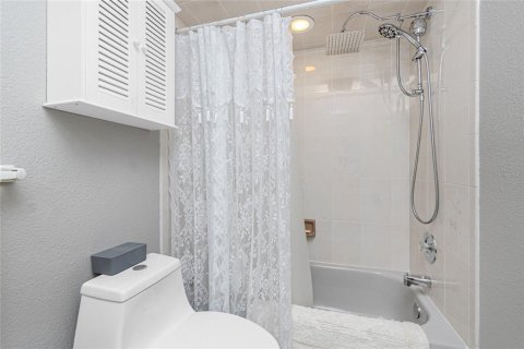 House in Port Charlotte, Florida 2 bedrooms, 85.84 sq.m. № 1826288 - photo 22