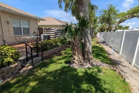 Copropriété à vendre à Bradenton, Floride: 2 chambres, 128.76 m2 № 1827991 - photo 20
