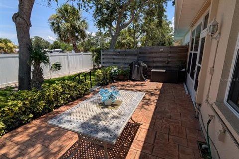 Copropriété à vendre à Bradenton, Floride: 2 chambres, 128.76 m2 № 1827991 - photo 17