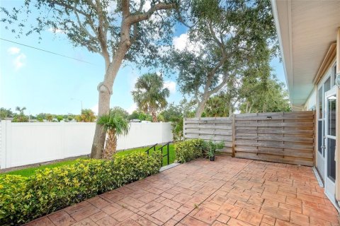 Copropriété à vendre à Bradenton, Floride: 2 chambres, 128.76 m2 № 1827991 - photo 29