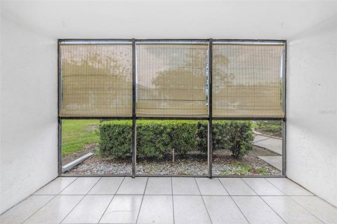 Купить кондоминиум в Тарпон-Спрингс, Флорида 5 комнат, 90.95м2, № 2149265 - фото 27
