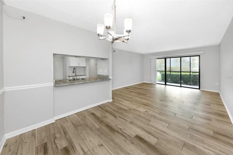 Купить кондоминиум в Тарпон-Спрингс, Флорида 5 комнат, 90.95м2, № 2149265 - фото 15