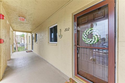 Condo in Bradenton, Florida, 2 bedrooms  № 1733071 - photo 2