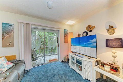 Condo in Bradenton, Florida, 2 bedrooms  № 1733071 - photo 23