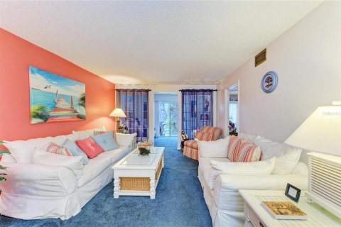 Condo in Bradenton, Florida, 2 bedrooms  № 1733071 - photo 6