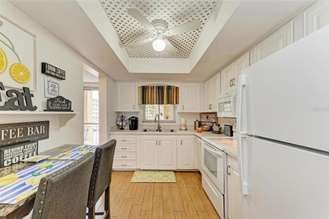 Condo in Bradenton, Florida, 2 bedrooms  № 1733071 - photo 11