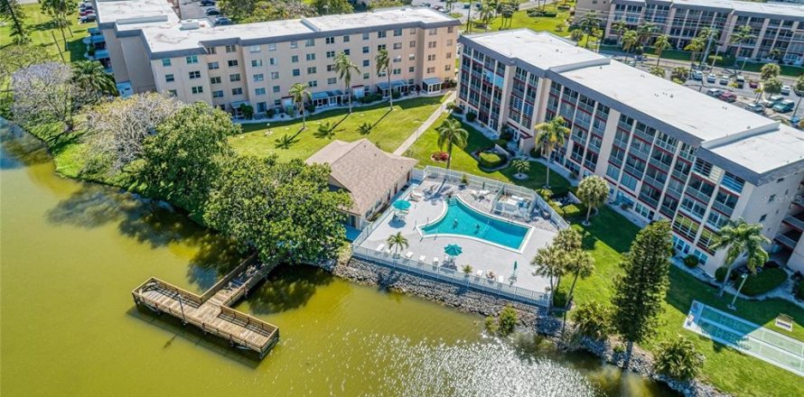Condo in Bradenton, Florida, 2 bedrooms  № 1733071