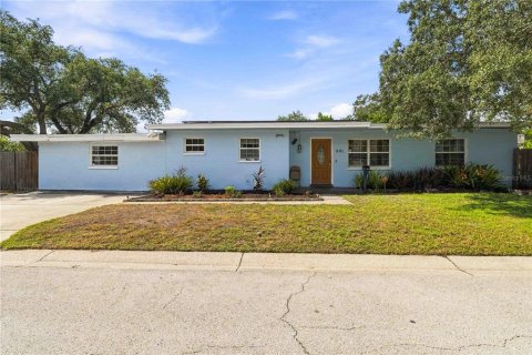 Villa ou maison à vendre à Saint Petersburg, Floride: 3 chambres, 180.32 m2 № 2412632 - photo 2