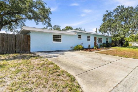 Villa ou maison à vendre à Saint Petersburg, Floride: 3 chambres, 180.32 m2 № 2412632 - photo 29