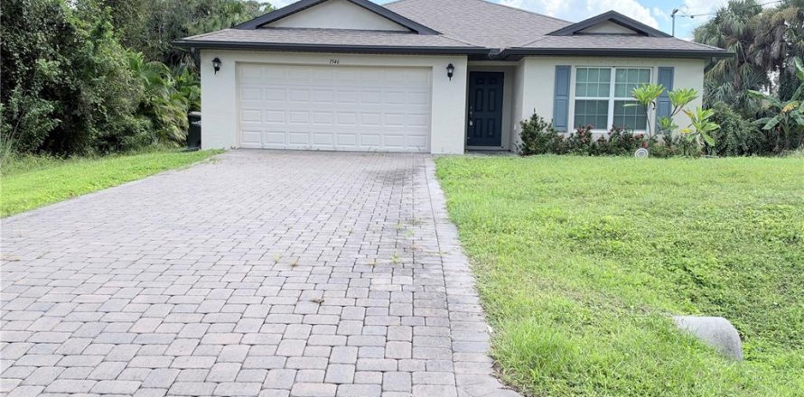 Villa ou maison à North Port, Floride 3 chambres, 142.33 m2 № 2418801