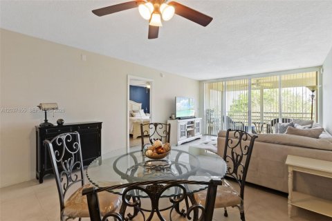 Copropriété à louer à Davie, Floride: 2 chambres, 102.19 m2 № 2154275 - photo 5
