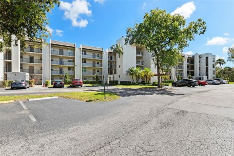 Condo à Davie, Floride, 2 chambres  № 2154275