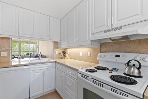 Copropriété à louer à Davie, Floride: 2 chambres, 102.19 m2 № 2154275 - photo 11