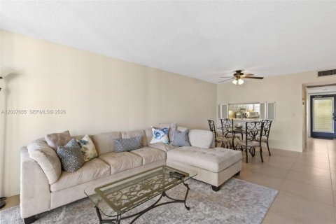 Copropriété à louer à Davie, Floride: 2 chambres, 102.19 m2 № 2154275 - photo 8