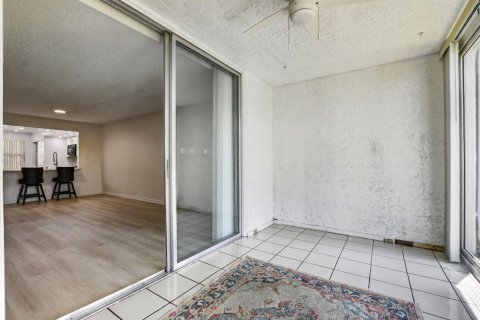 Condominio en venta en Margate, Florida, 1 dormitorio, 78.97 m2 № 2246311 - foto 21