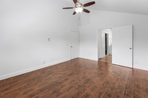 House in Royal Palm Beach, Florida 3 bedrooms, 167.41 sq.m. № 2261294 - photo 21