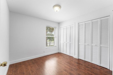 House in Royal Palm Beach, Florida 3 bedrooms, 167.41 sq.m. № 2261294 - photo 30