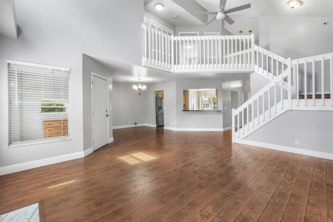 House in Royal Palm Beach, Florida 3 bedrooms, 167.41 sq.m. № 2261294 - photo 5