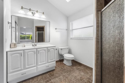 House in Royal Palm Beach, Florida 3 bedrooms, 167.41 sq.m. № 2261294 - photo 22