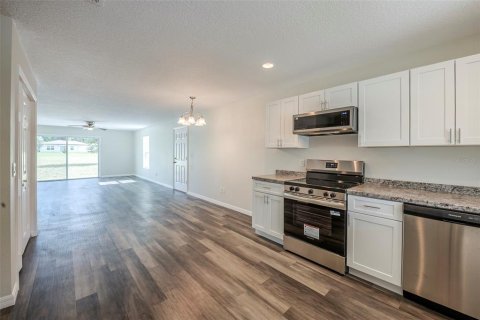 House in Apopka, Florida 3 bedrooms, 120.96 sq.m. № 1843335 - photo 28