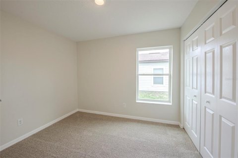 House in Apopka, Florida 3 bedrooms, 120.96 sq.m. № 1843335 - photo 15
