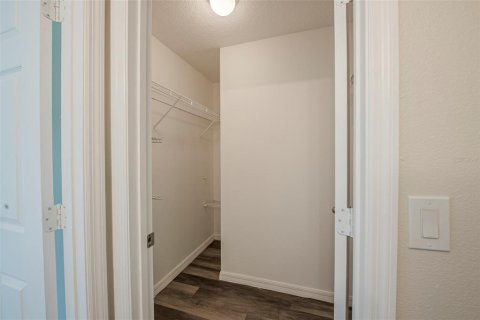 House in Apopka, Florida 3 bedrooms, 120.96 sq.m. № 1843335 - photo 25