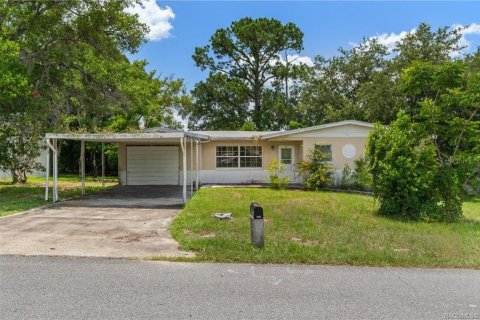 House in Beverly Hills, Florida 2 bedrooms, 112.23 sq.m. № 2202272