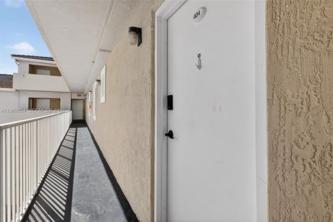 Купить кондоминиум в Майами, Флорида 2 спальни, 65.03м2, № 2189452 - фото 21