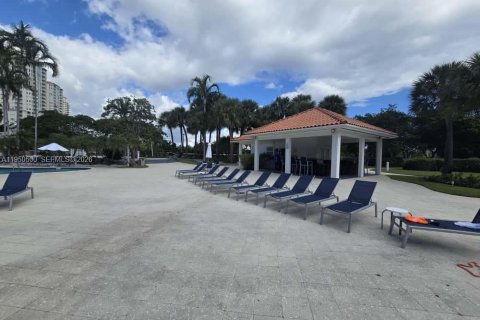 Купить кондоминиум в Авентура, Флорида 2 спальни, 105.35м2, № 2054601 - фото 2