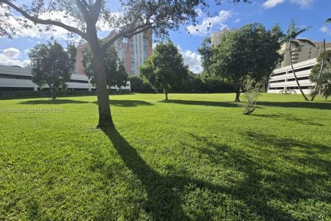 Купить кондоминиум в Авентура, Флорида 2 спальни, 105.35м2, № 2054601 - фото 10