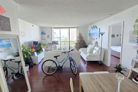 Купить кондоминиум в Авентура, Флорида 2 спальни, 105.35м2, № 2054601 - фото 29