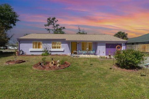 Casa en venta en Port Charlotte, Florida, 3 dormitorios, 119.1 m2 № 1614987 - foto 1