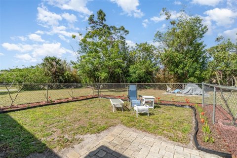 Casa en venta en Port Charlotte, Florida, 3 dormitorios, 119.1 m2 № 1614987 - foto 19