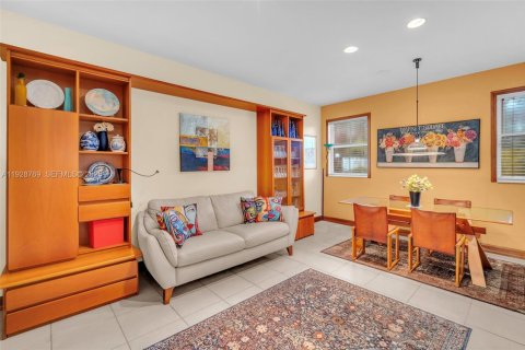 Купить виллу или дом в Плантация, Флорида 3 спальни, 188.96м2, № 1989545 - фото 16