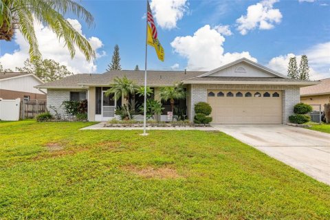 House in Orlando, Florida 3 bedrooms, 133.97 sq.m. № 1805007 - photo 1