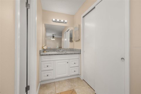 House in Orlando, Florida 3 bedrooms, 133.97 sq.m. № 1805007 - photo 18