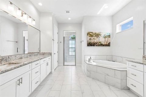 Villa ou maison à vendre à Plant City, Floride: 5 chambres, 280.56 m2 № 2313484 - photo 18