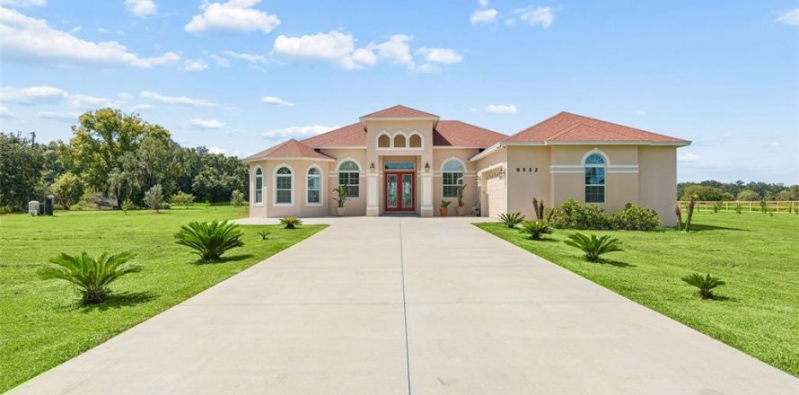 Villa ou maison à Plant City, Floride 5 chambres, 280.56 m2 № 2313484