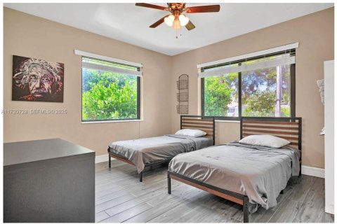 Villa ou maison à louer à Miami Shores, Floride: 3 chambres, 187.66 m2 № 1977321 - photo 25