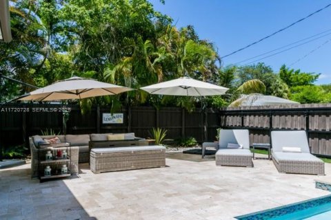 Villa ou maison à louer à Miami Shores, Floride: 3 chambres, 187.66 m2 № 1977321 - photo 10