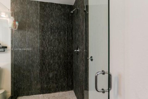 Villa ou maison à louer à Miami Shores, Floride: 3 chambres, 187.66 m2 № 1977321 - photo 26