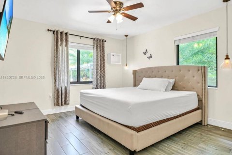 Villa ou maison à louer à Miami Shores, Floride: 3 chambres, 187.66 m2 № 1977321 - photo 22