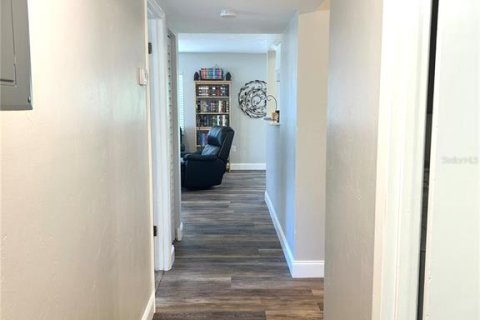 Condo in Gainesville, Florida, 2 bedrooms  № 1746918 - photo 21