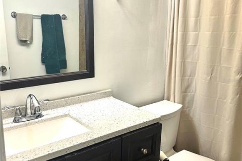 Condo in Gainesville, Florida, 2 bedrooms  № 1746918 - photo 18