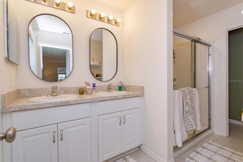 Villa ou maison à vendre à Groveland, Floride: 5 chambres, 255.85 m2 № 2396747 - photo 22