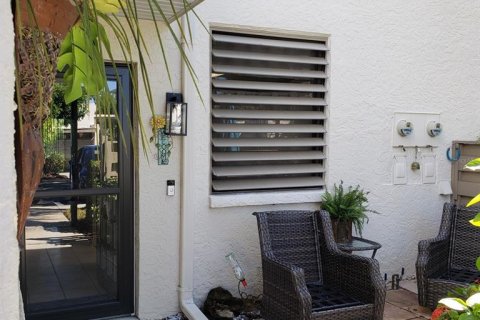 Condominio en alquiler en Bradenton, Florida, 2 dormitorios, 130.81 m2 № 988763 - foto 1