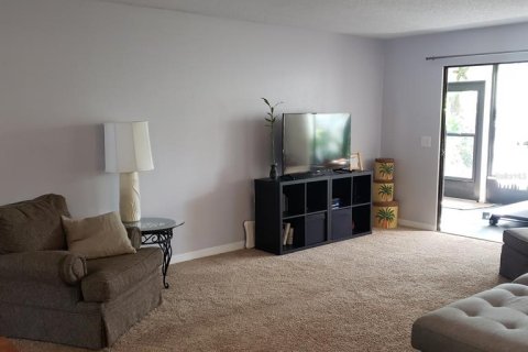 Condominio en alquiler en Bradenton, Florida, 2 dormitorios, 130.81 m2 № 988763 - foto 20