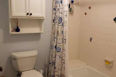 Condominio en alquiler en Bradenton, Florida, 2 dormitorios, 130.81 m2 № 988763 - foto 14