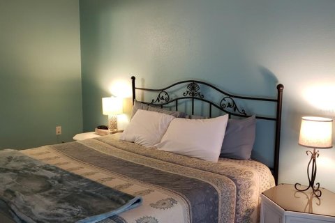 Condominio en alquiler en Bradenton, Florida, 2 dormitorios, 130.81 m2 № 988763 - foto 8