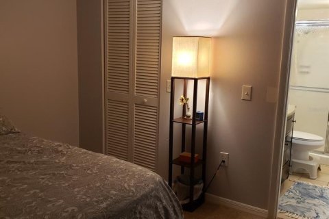 Condominio en alquiler en Bradenton, Florida, 2 dormitorios, 130.81 m2 № 988763 - foto 16